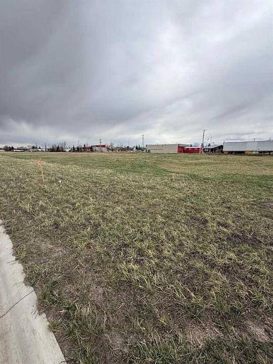 5421 2 Street East, Claresholm, AB