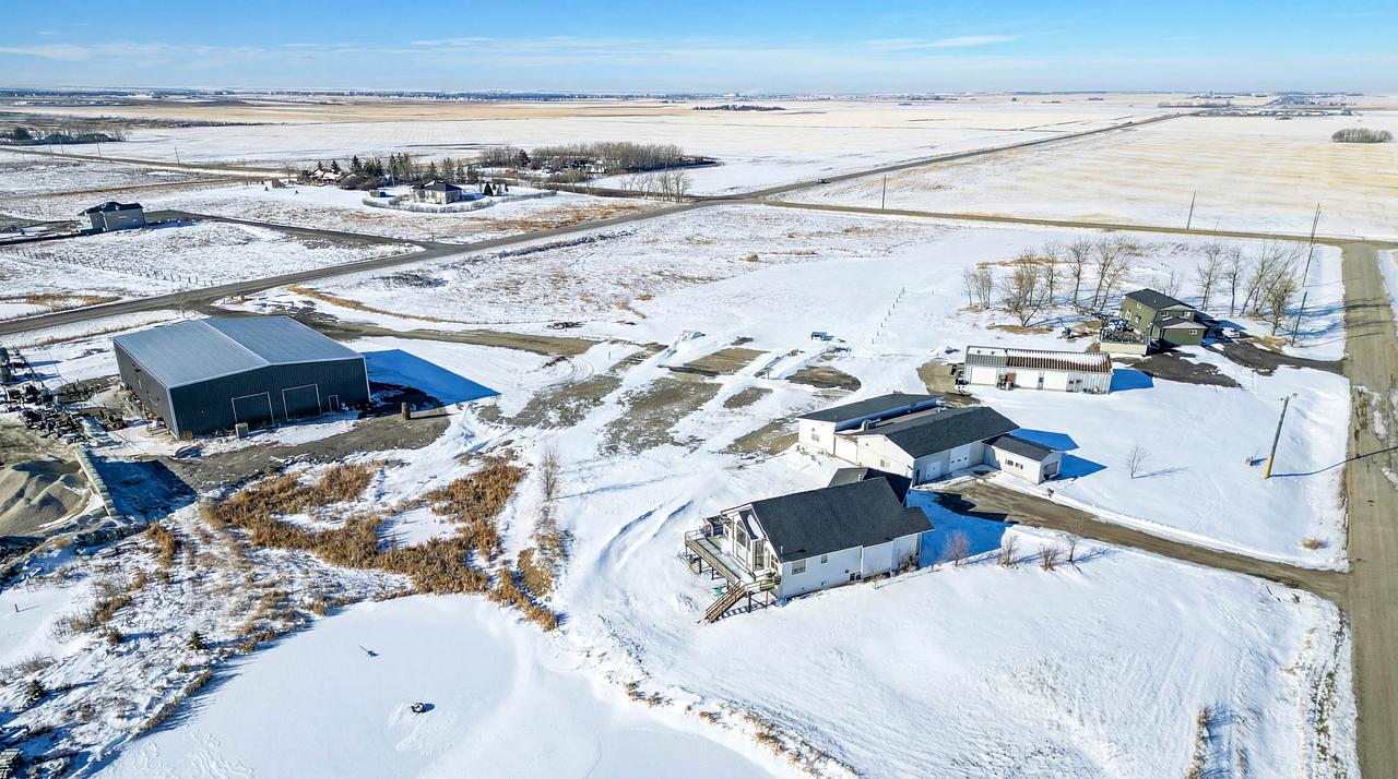 251223 Sunshine Road, Delacour, AB