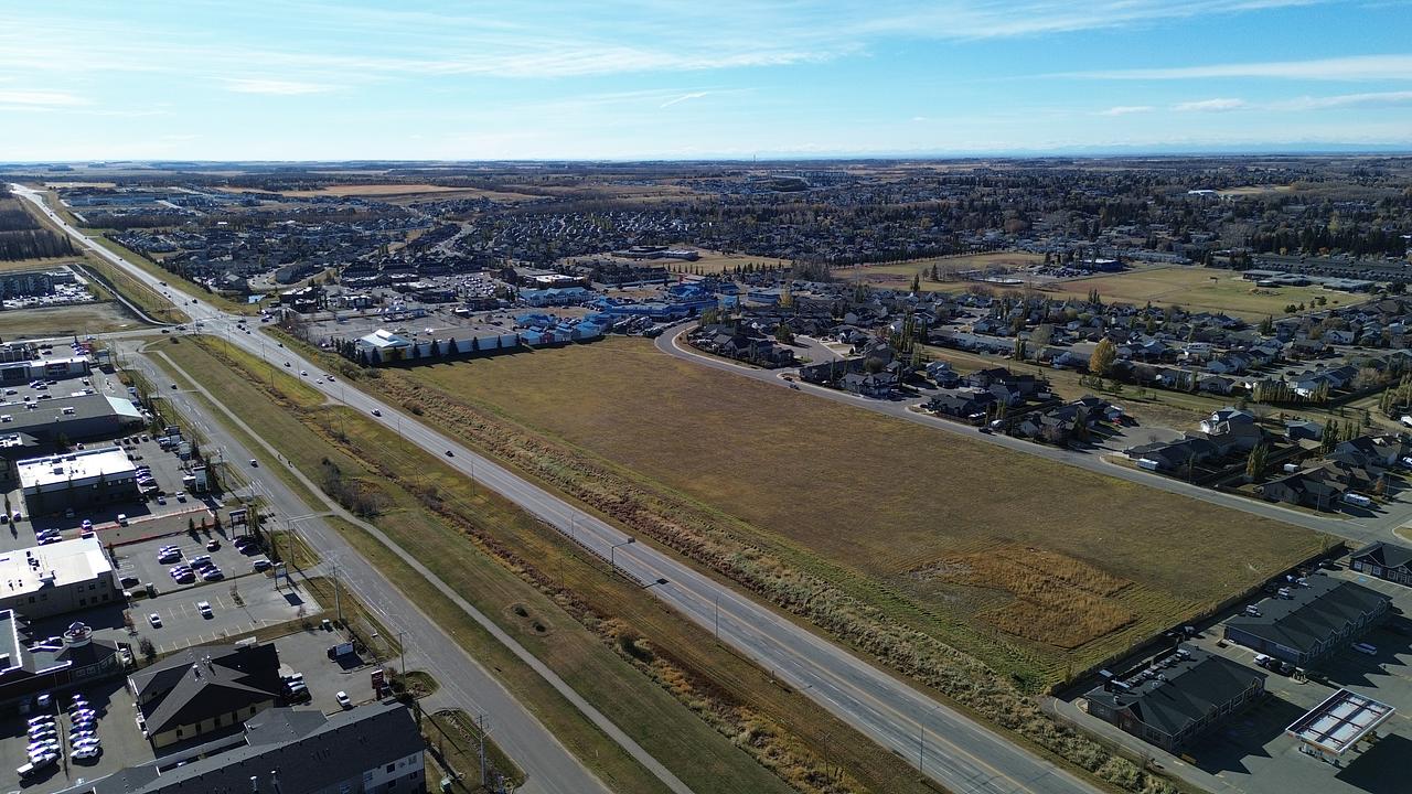 47 Hinshaw Drive, Sylvan Lake, AB