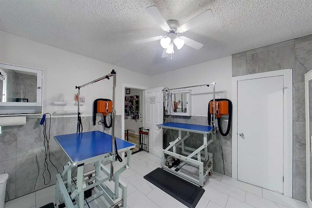 5614 2 Avenue, Edson, AB