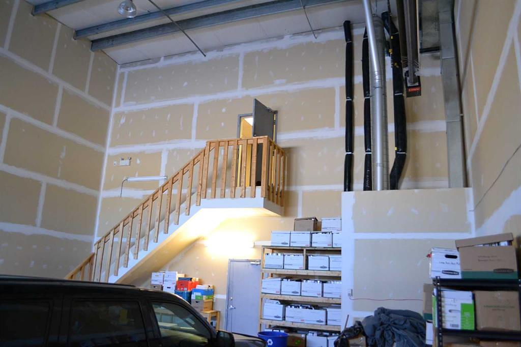 3 - 14 Thevenaz Ind. Trail, Sylvan Lake, AB
