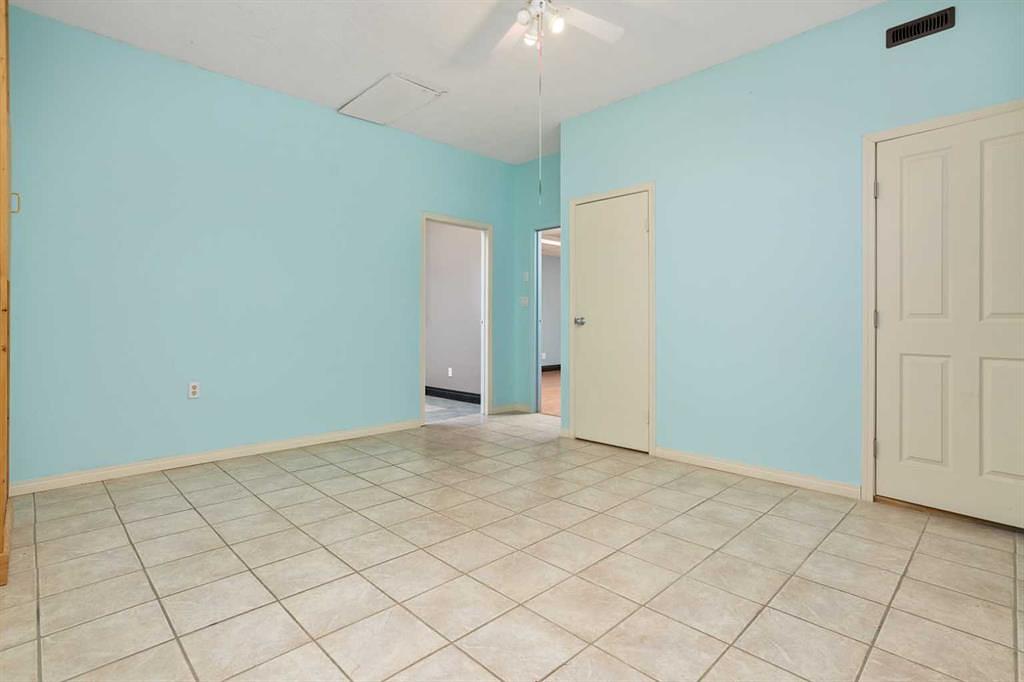 5038 49 Street, Daysland, AB