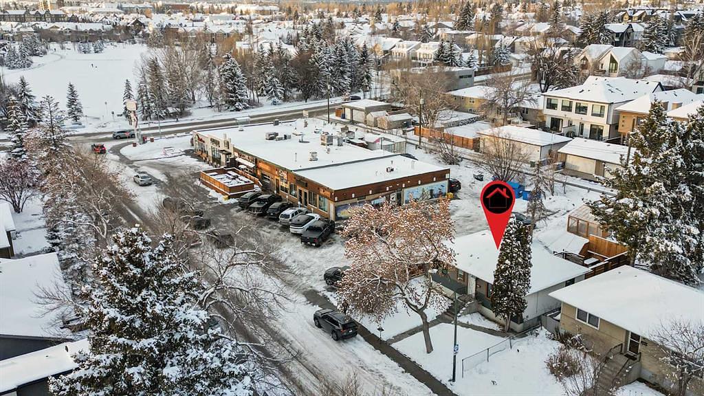 2040 42 Avenue Southwest, Calgary, AB