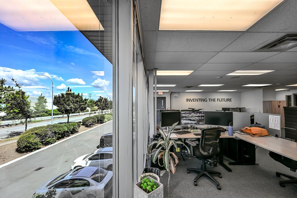 101 - 6554 176 Street, Surrey, BC