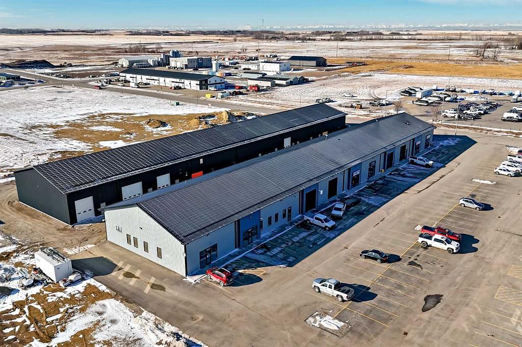 105 - 245 Canal Avenue, Strathmore, AB