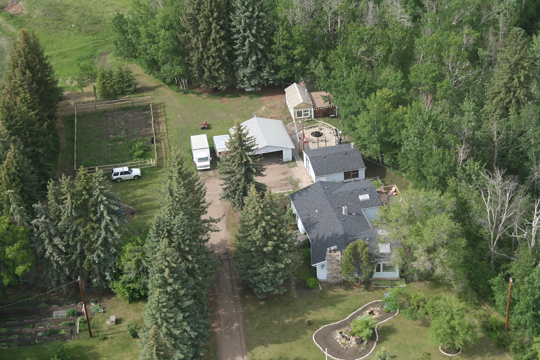 16820 41 Avenue Southwest, Edmonton, AB