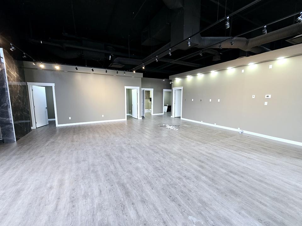 8524 Jasper Avenue, Edmonton, AB