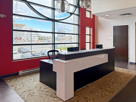 201-2572 Boulevard Daniel-Johnson, Laval, QC