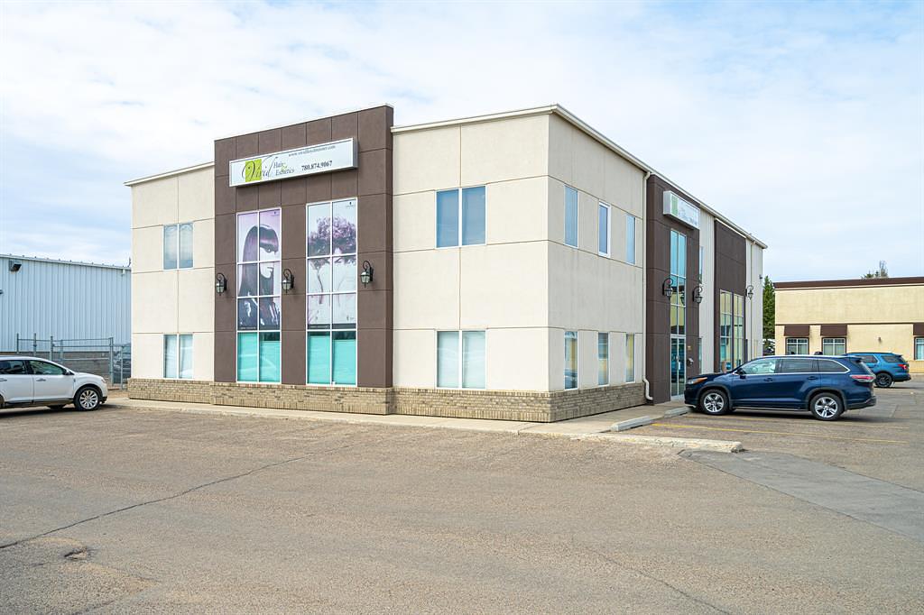 2602 50 Avenue, Lloydminster, AB