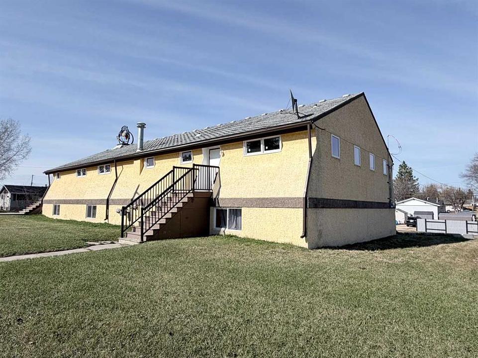 4706 50 Street, Mayerthorpe, AB
