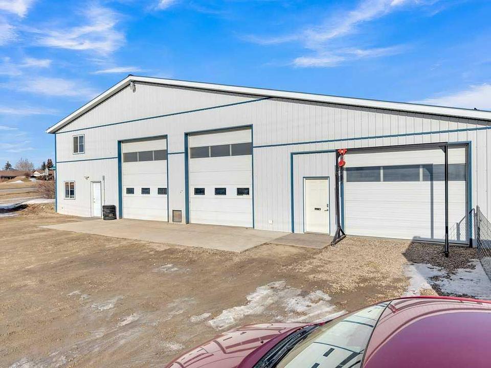 5025 46 Avenue, Rimbey, AB