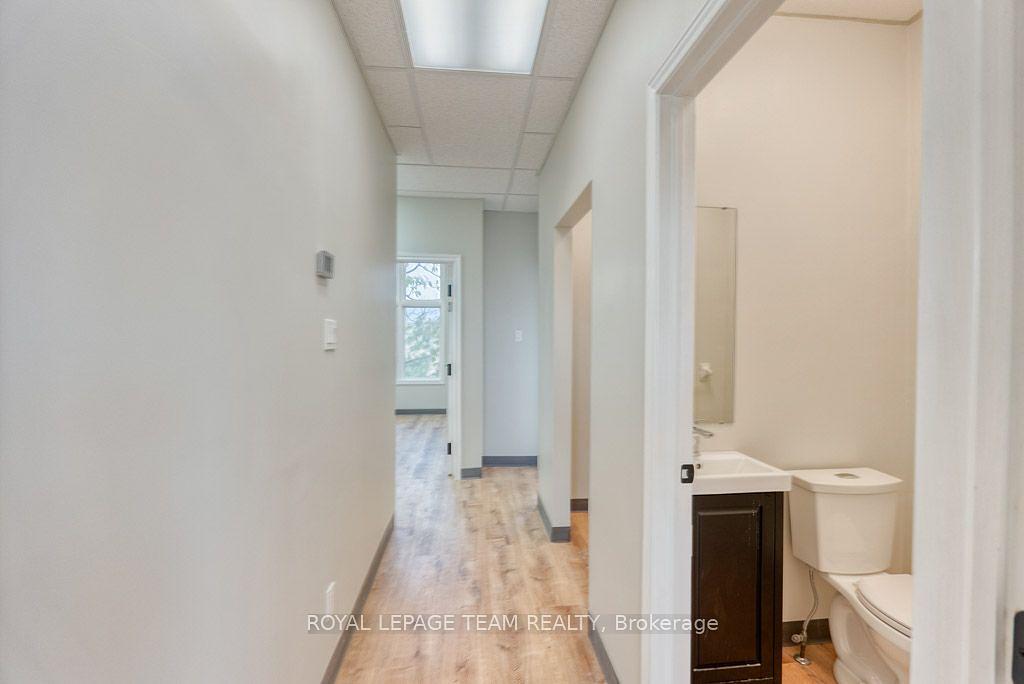 84 Centrepointe Drive, Ottawa, ON