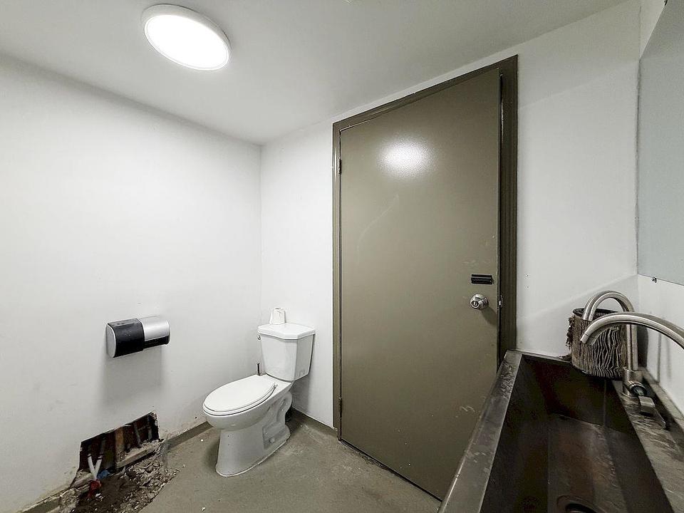 102 - 8828 Heather Street, Vancouver, BC