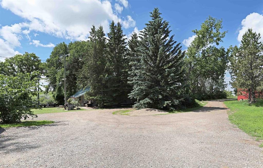 185077 RR153, Rural Newell, County of, AB