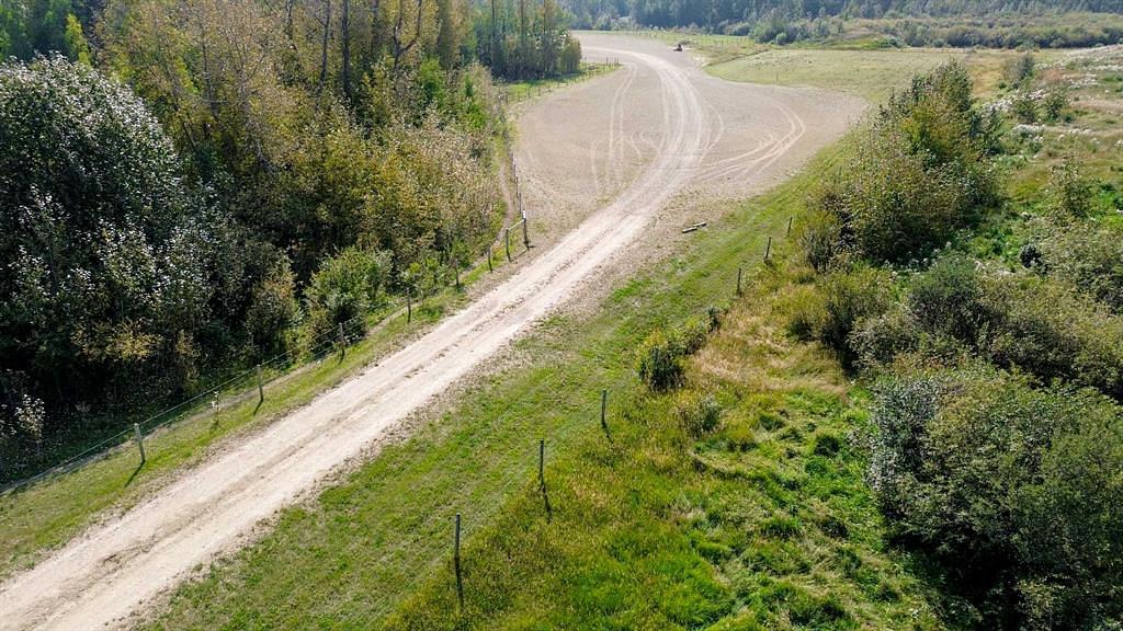 Township Road 400, Lacombe County, AB