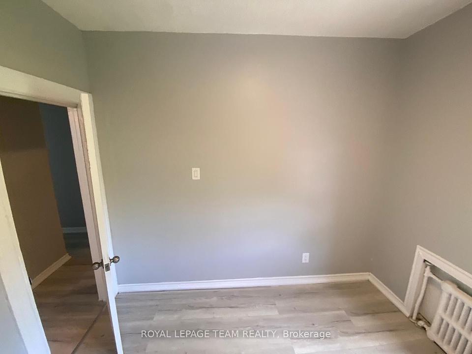 883 Somerset Street West, Ottawa, ON