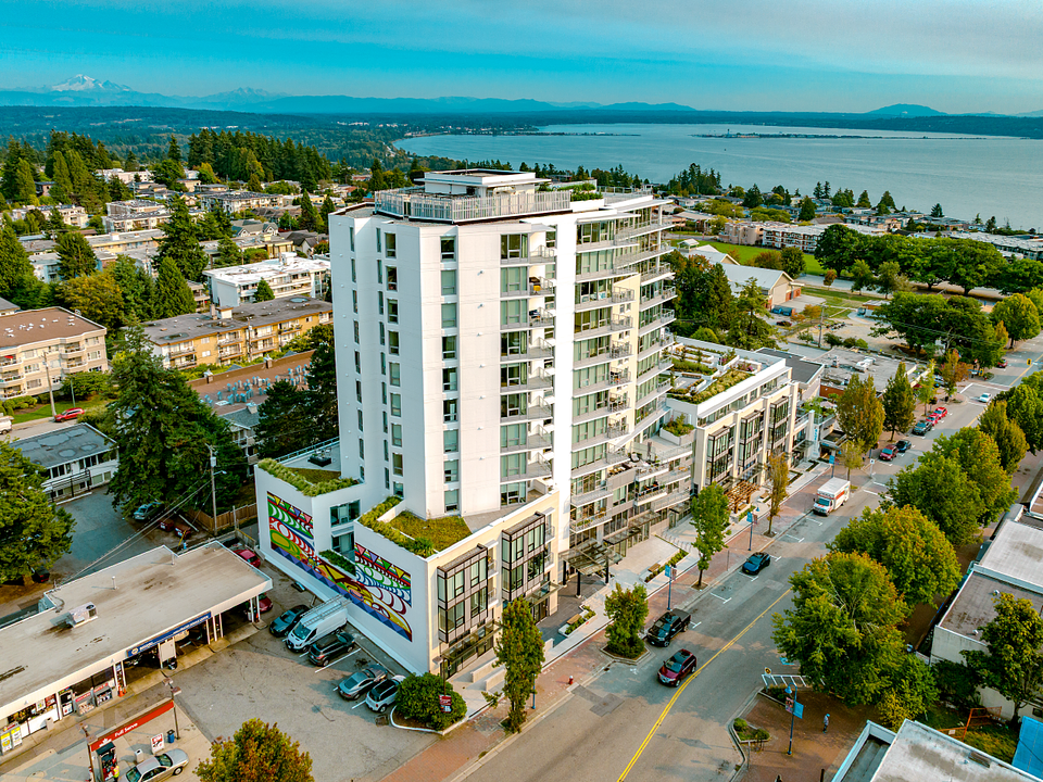 1330 Johnston Road, White Rock, BC