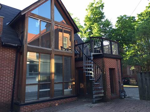 39 Madison Avenue, Toronto, ON