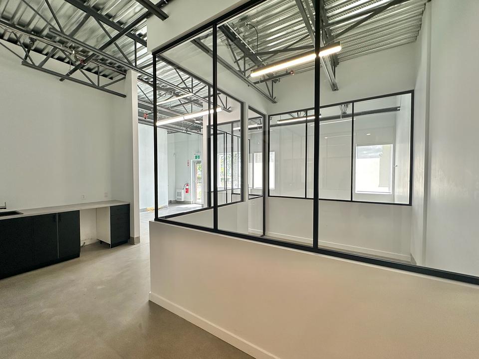 3 - 115 Chemin du Tremblay, Boucherville, QC