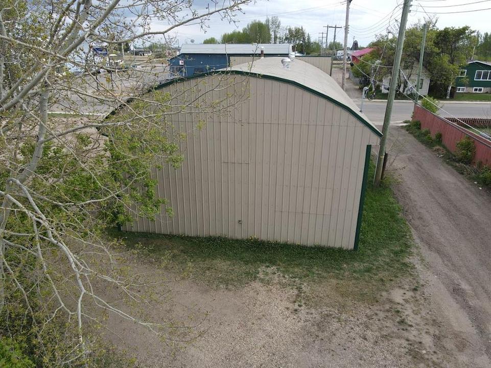 5200 - 50 Street, High Prairie, AB