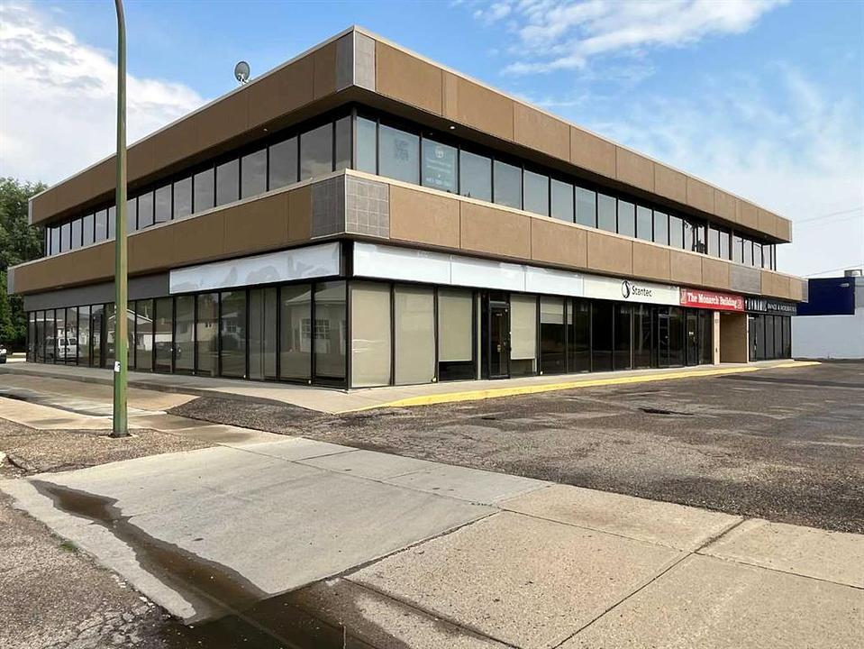 1111 Kingsway Avenue Southeast, Medicine Hat, AB