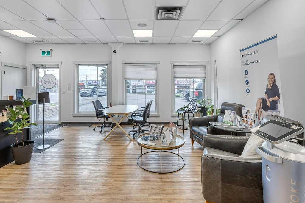 115b 4 Avenue West, Cochrane, AB
