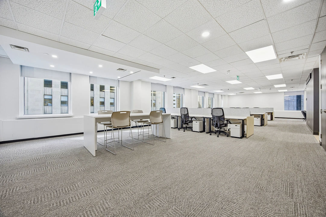 1400 - 330 Bay Street, Toronto, ON