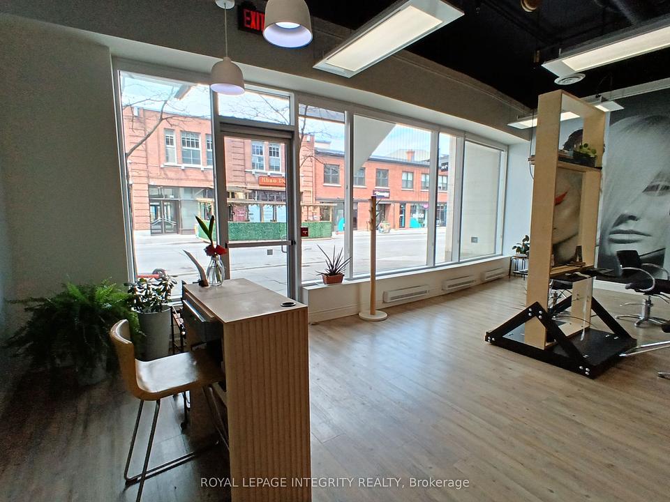 100 - 100 Murray Street, Ottawa, ON