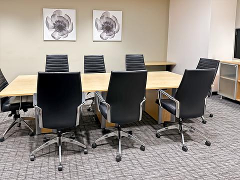 1155 North Service Road West, Oakville, ON
