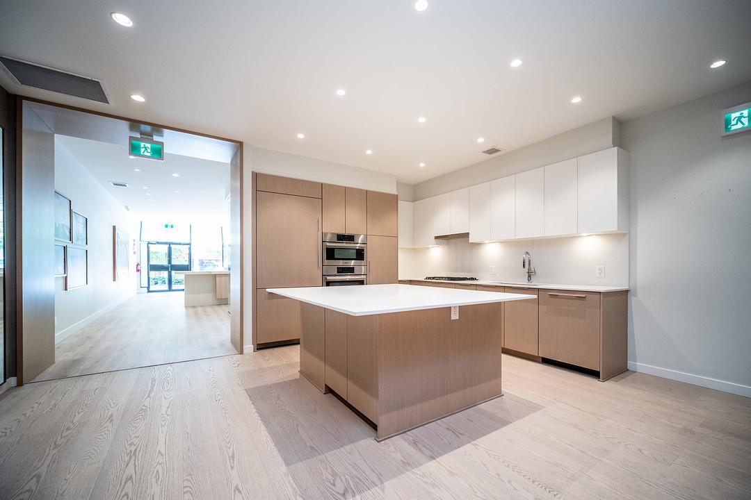 A - 1604 Lonsdale Avenue, North Vancouver, BC