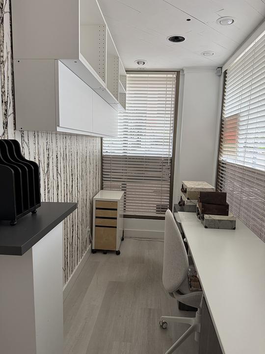 102 - 1675 Hornby Street, Vancouver, BC