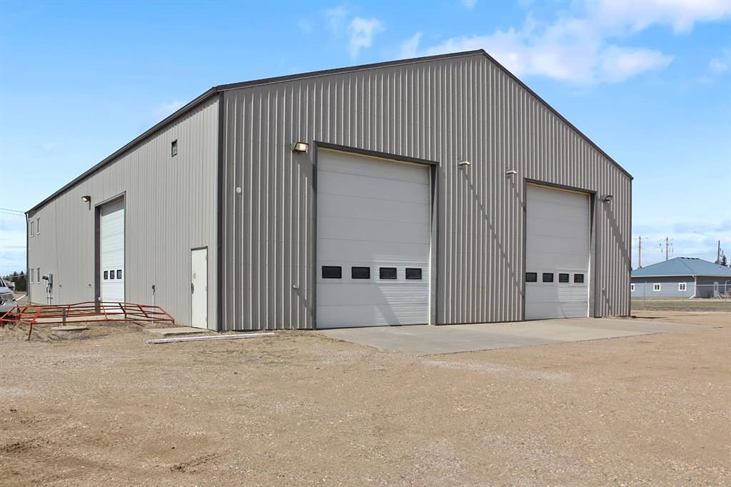 6 Spruce Drive, Sedgewick, AB