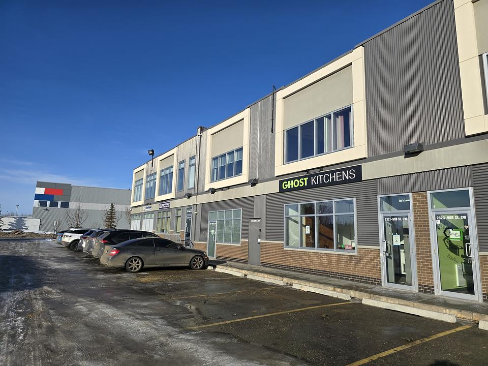 2031 90b Street Southwest, Edmonton, AB