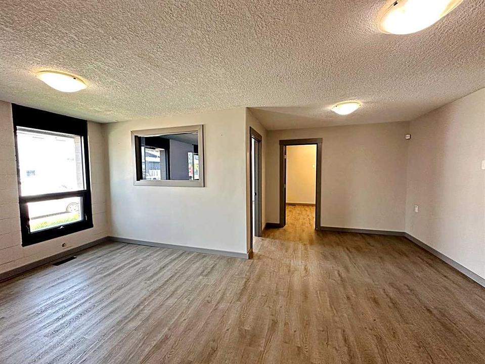 8121 Fraser Avenue, Fort McMurray, AB
