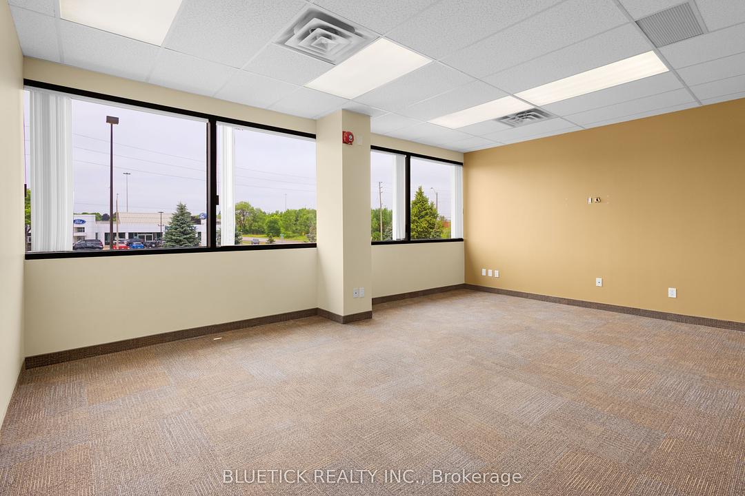 209 - 710 Dorval Drive, Oakville, ON