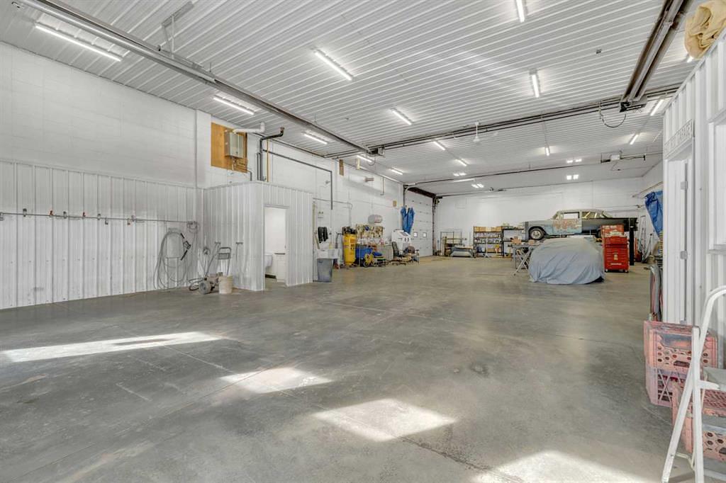 6606 42 Avenue, Ponoka, AB