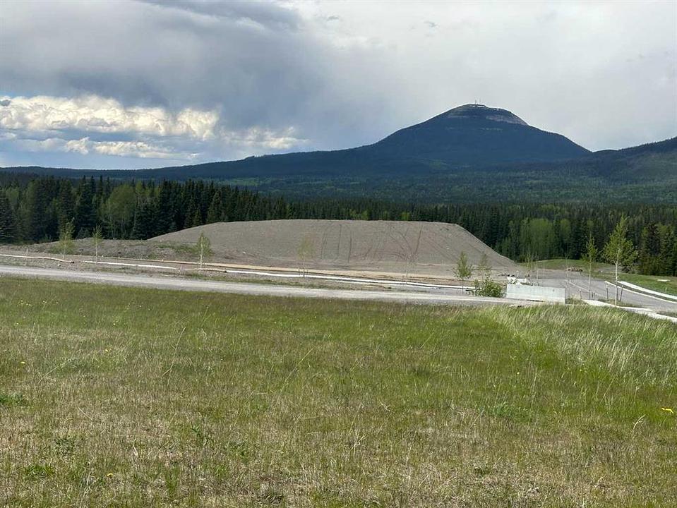 304 Elizabeth Ave, Nordegg, AB