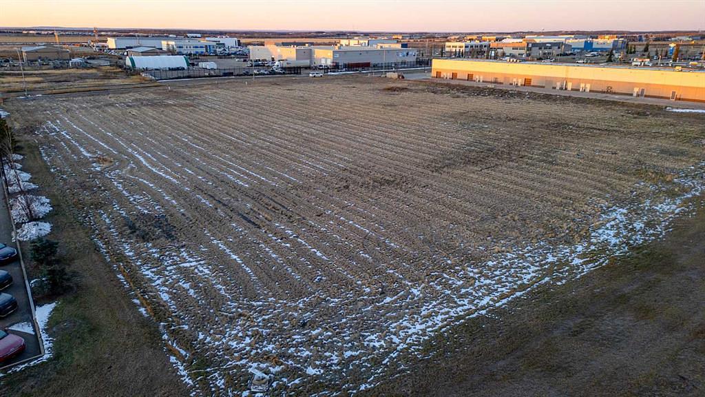 11902 99 Avenue, Grande Prairie, AB