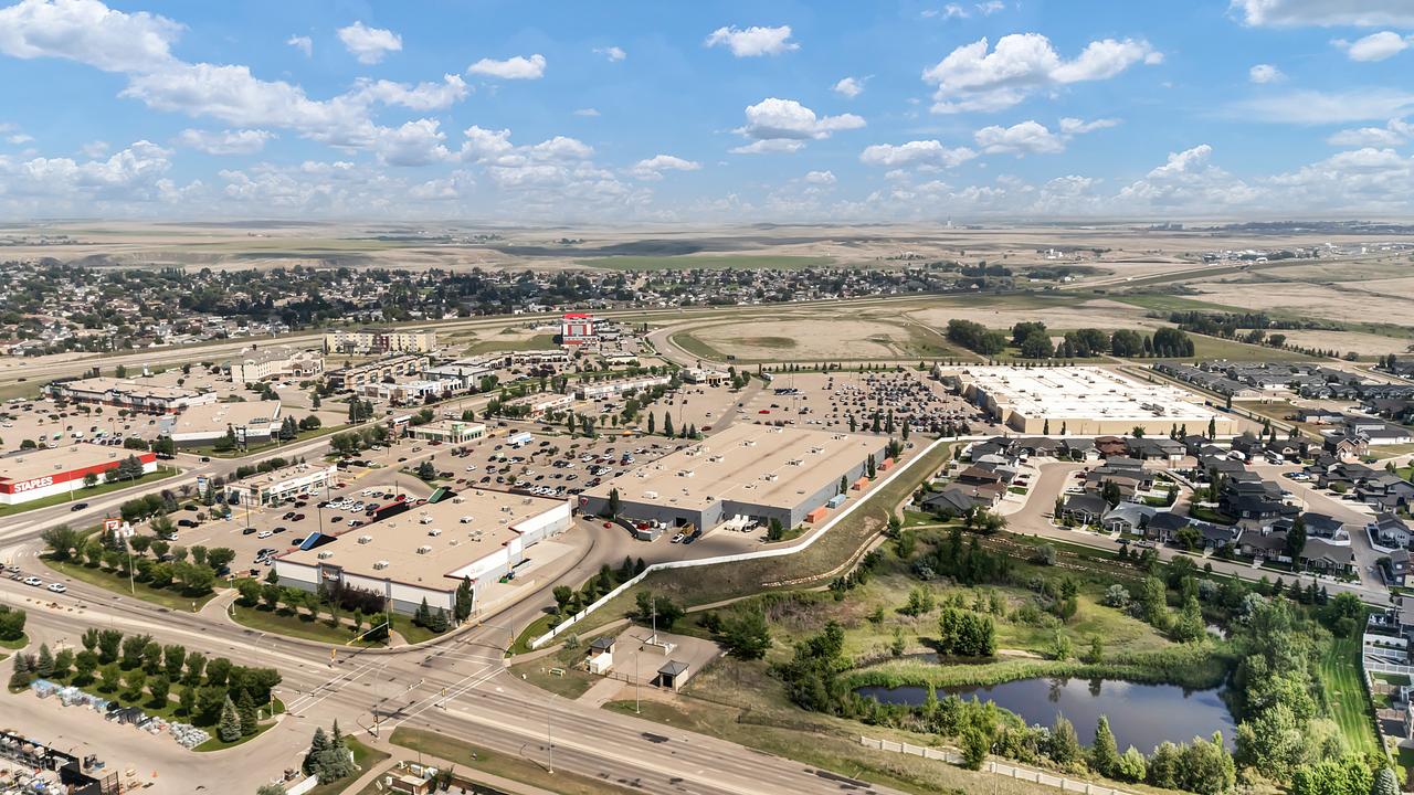 #4-103 - Strachan Road Southeast, Medicine Hat, AB