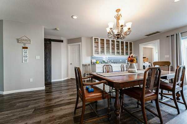111 1 Avenue South, Coutts, AB