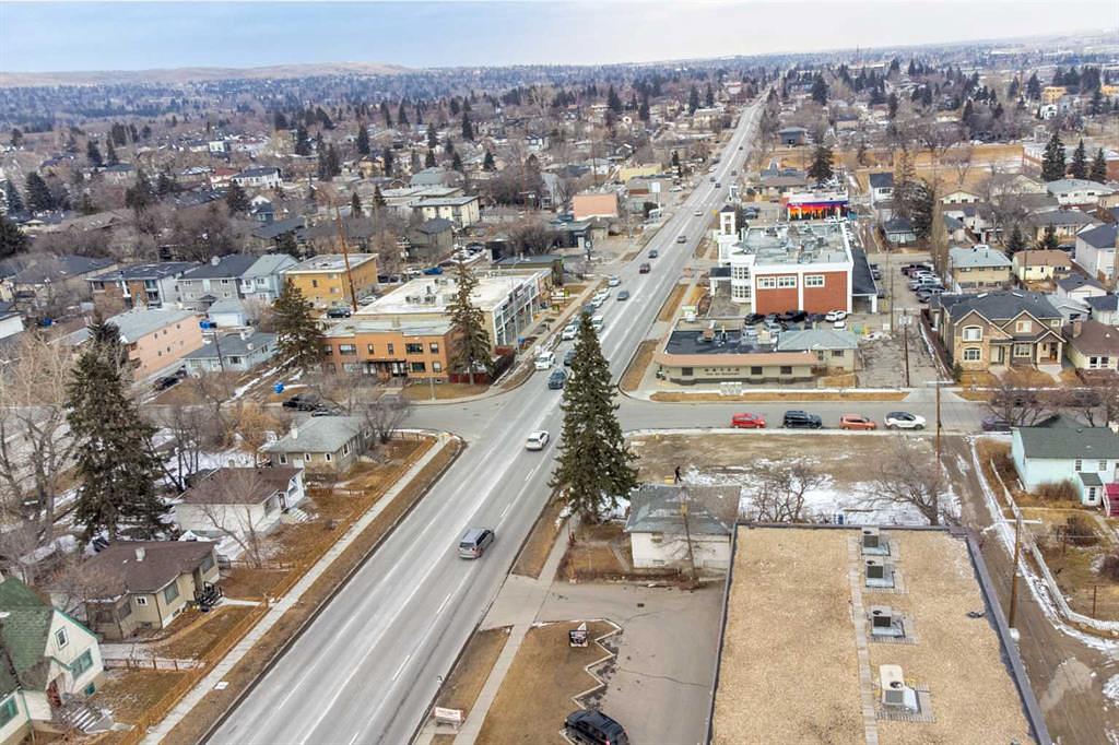 2620 Centre Street North, Calgary, AB