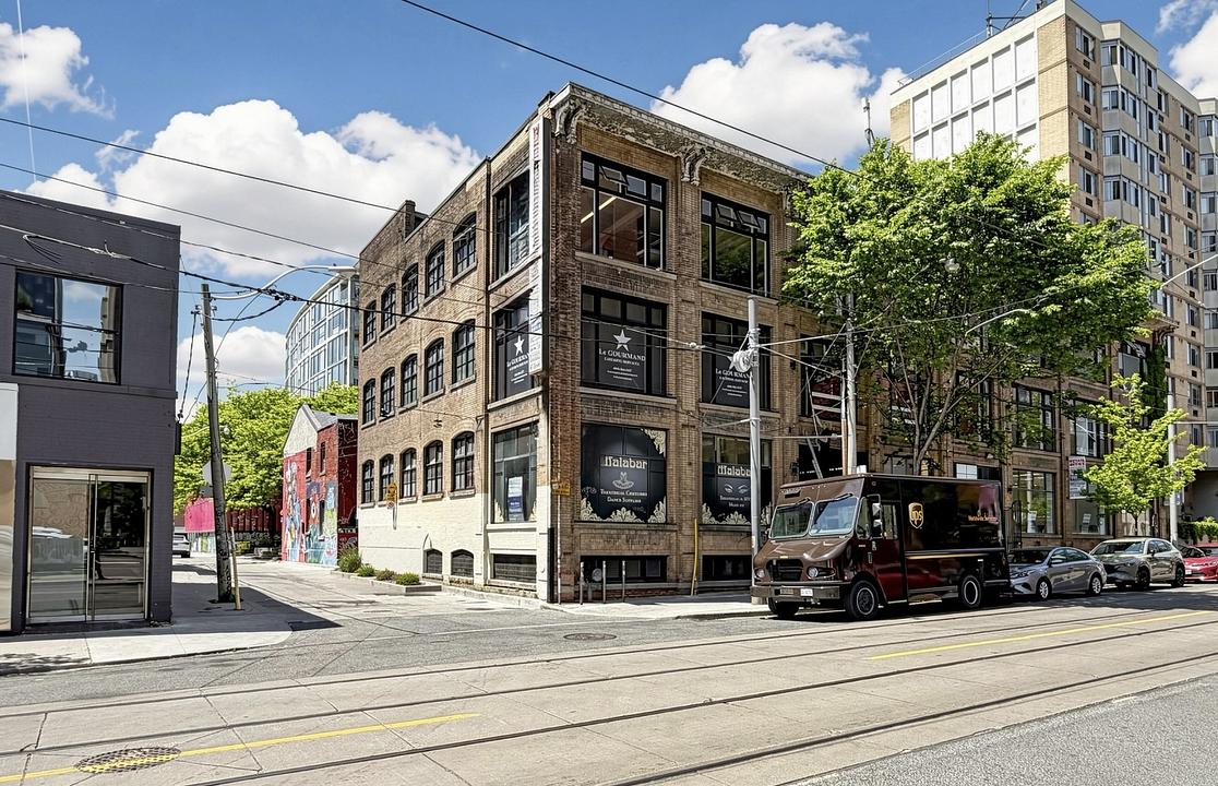 304 - 10 McCaul Street, Toronto, ON