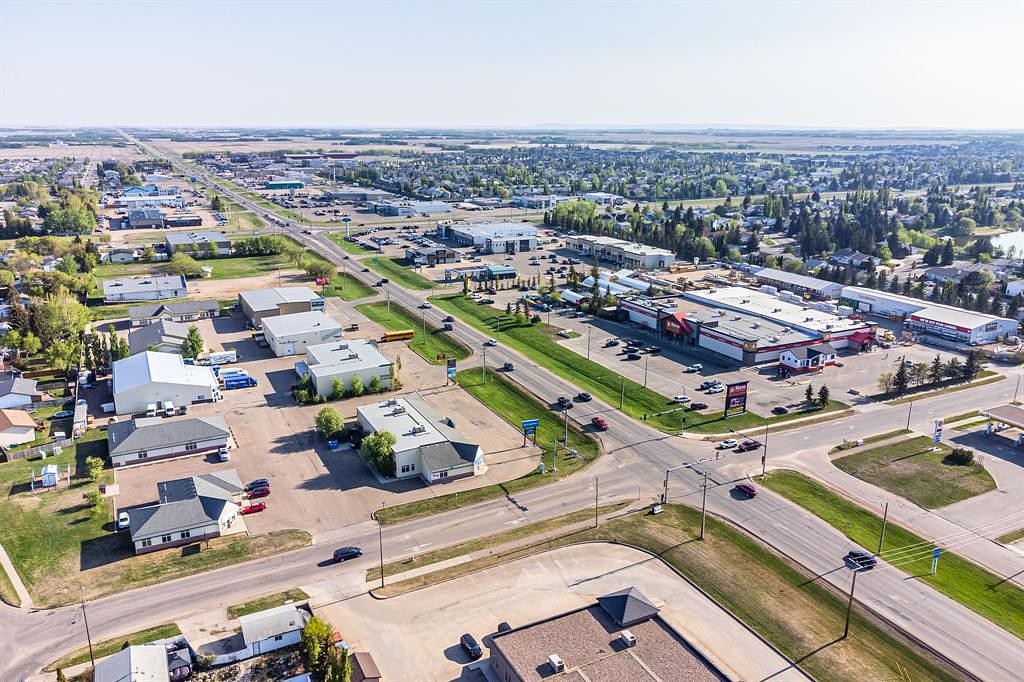 2711 50 Avenue, Lloydminster, SK