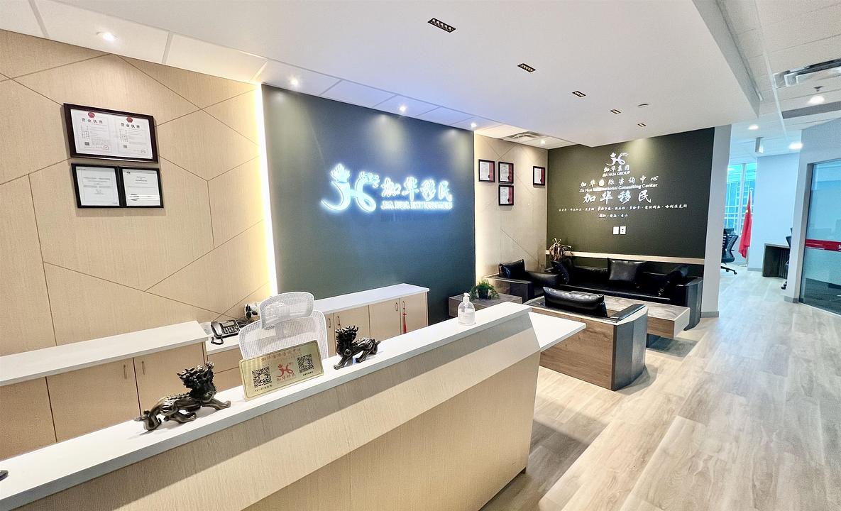 1215 - 8400 West Road, Richmond, BC
