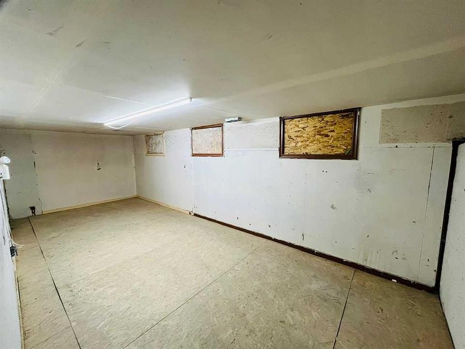 109 14 Street Northwest, Calgary, AB