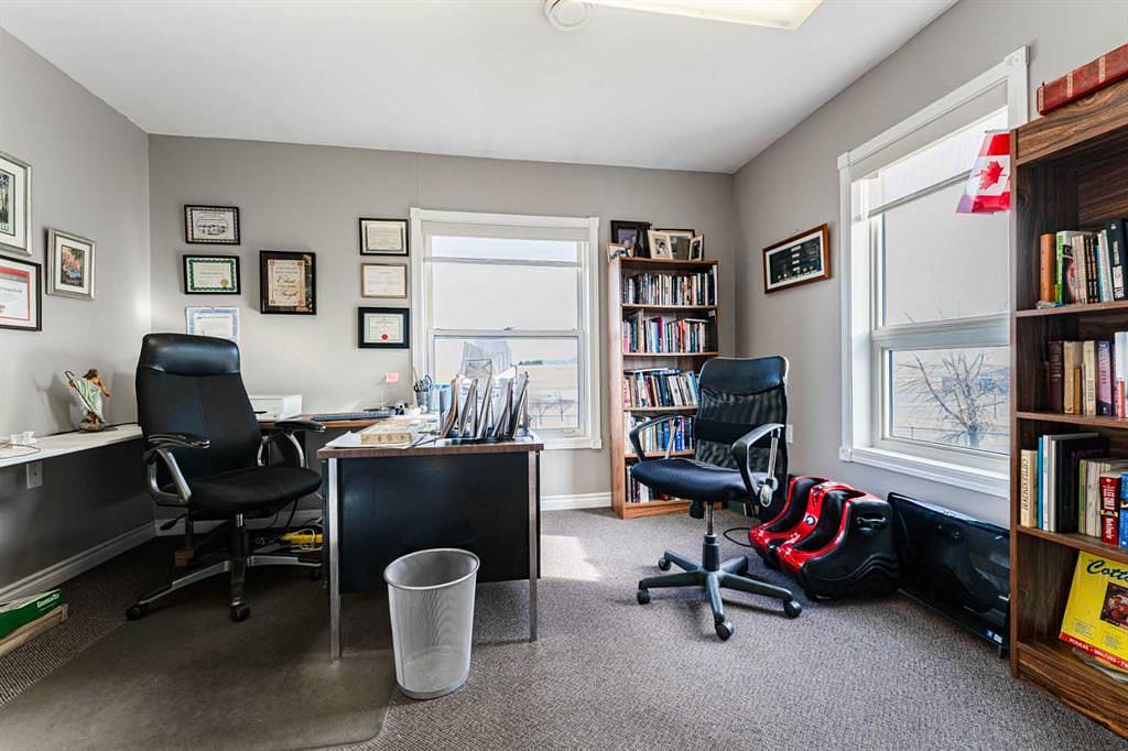 111 1 Avenue South, Coutts, AB