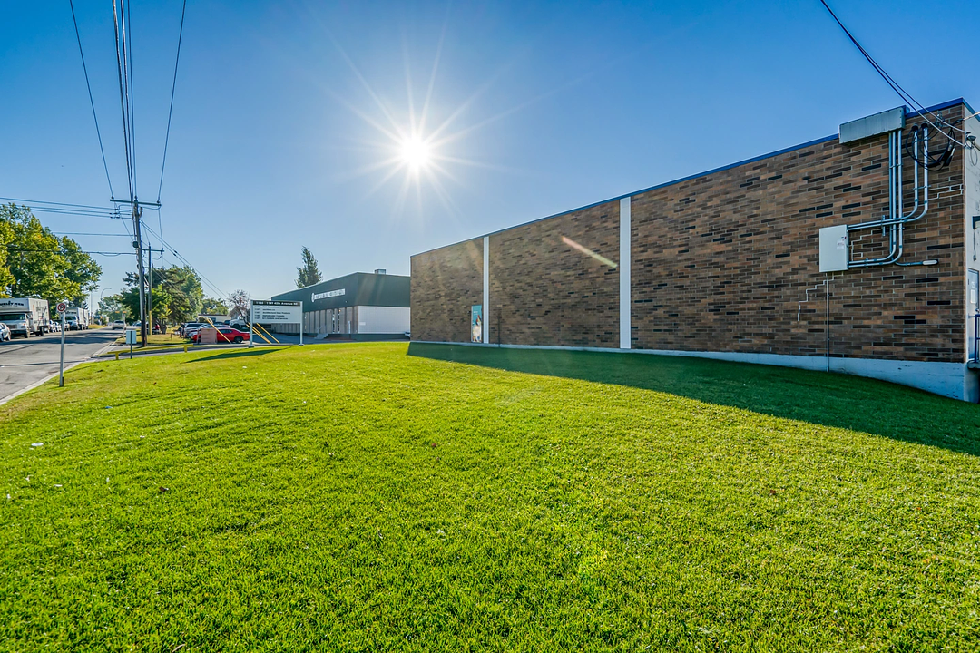 1147/1149 - 1149 45 Avenue Northeast, Calgary, AB