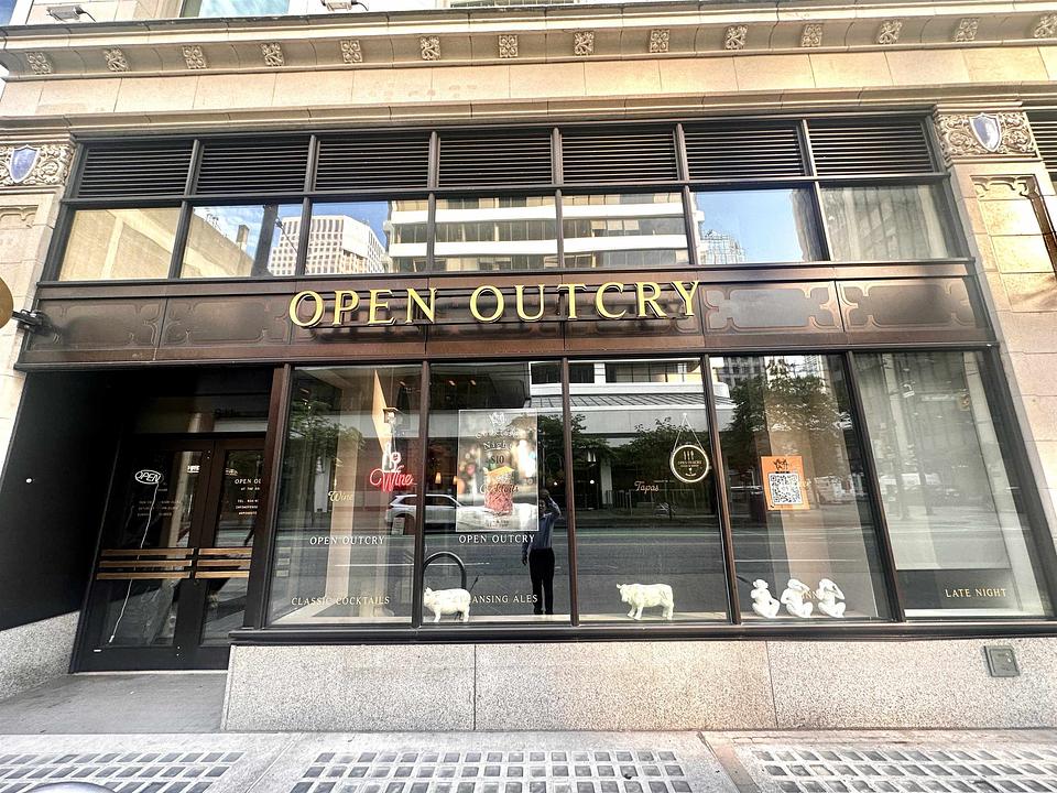 811 West Pender Street, Vancouver, BC