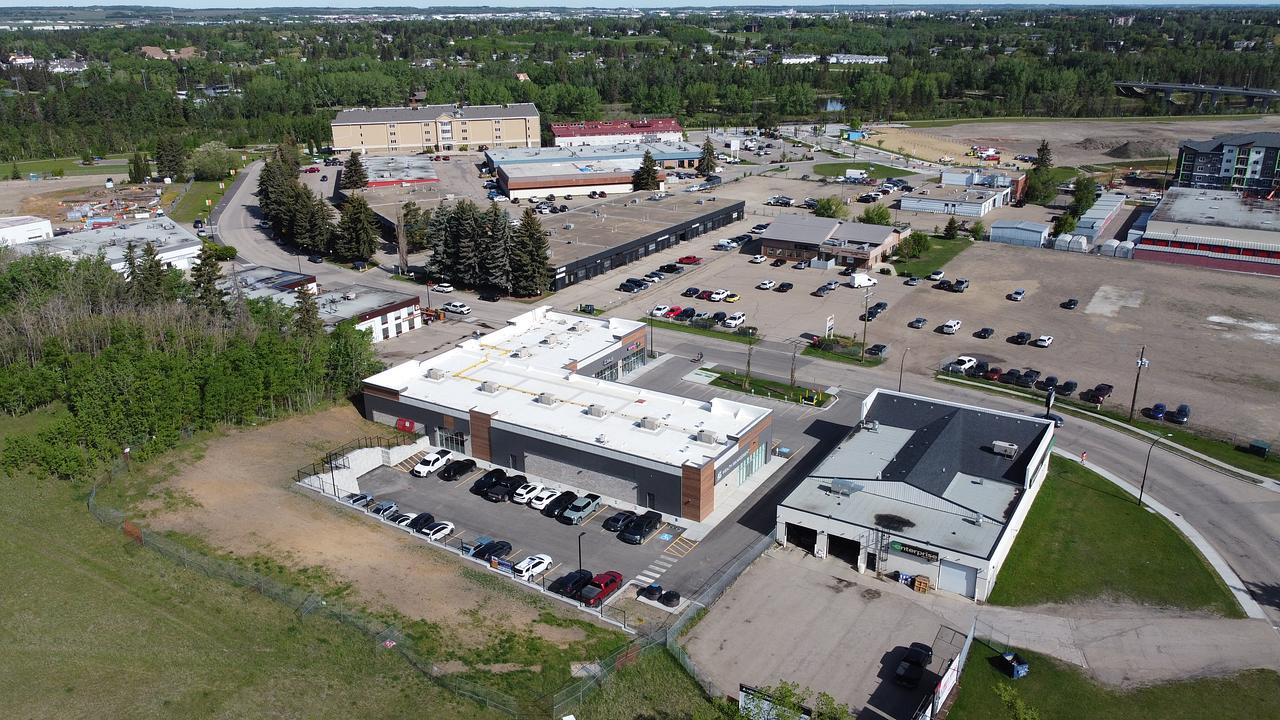 140 - 5441 45 Street, Red Deer, AB