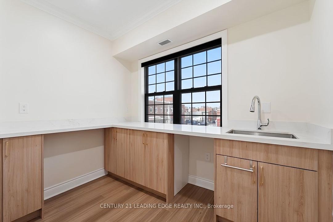 128 Brock Street North, Whitby, ON